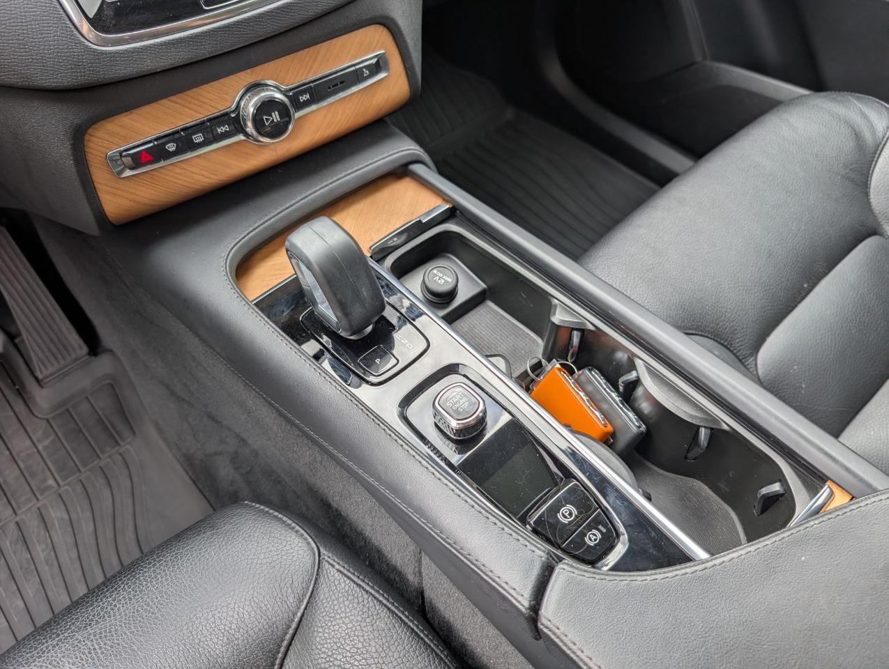 2023 Volvo XC90 Recharge T8 PHEV Hybrid PLUS | 455hp, 33mi EV, Harman Kardon, Pilot Assist, 360 Cam, 4 Heated Seats & Wheel Portland OR