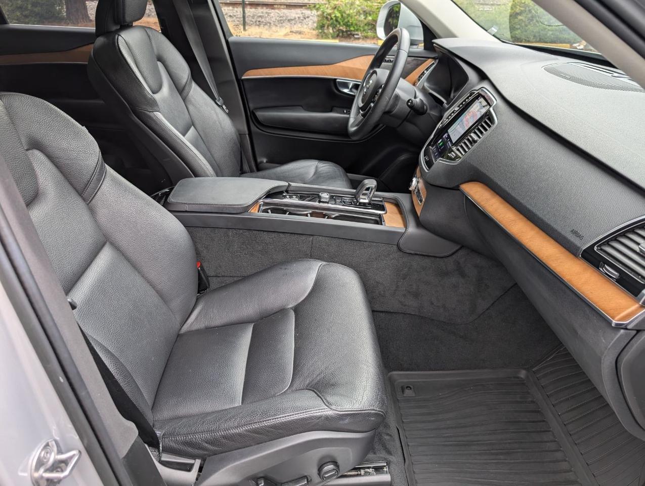 2023 Volvo XC90 Recharge T8 PHEV Hybrid PLUS | 455hp, 33mi EV, Harman Kardon, Pilot Assist, 360 Cam, 4 Heated Seats & Wheel Portland OR