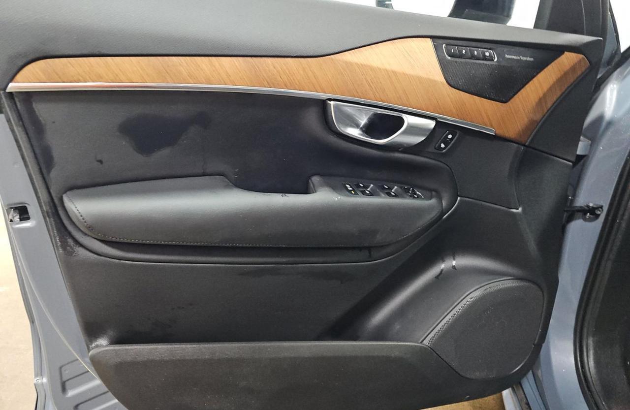 2023 Volvo XC90 Recharge T8 PHEV Hybrid PLUS | 455hp, HK Premium Audio, Pilot Assist, 360° Cam, 4 Heated Seats & Wheel Portland OR