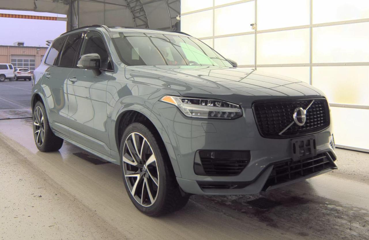 2023 Volvo XC90 Recharge T8 PHEV Hybrid PLUS | HK Premium Audio, Pilot Assist, 360° Cam, 4 Heated Seats & Wheel Portland OR