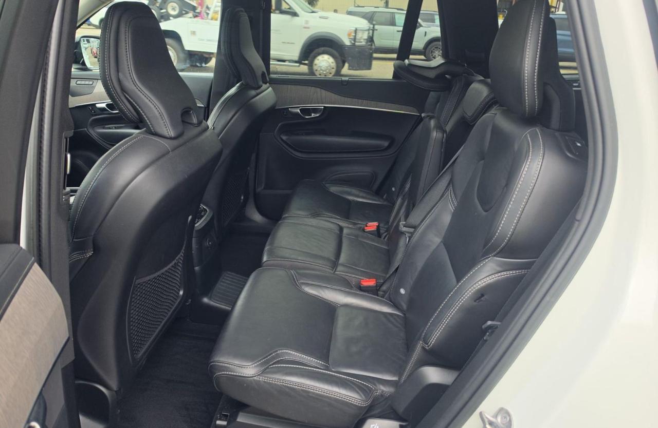 2023 Volvo XC90 Recharge T8 PHEV Hybrid ULTIMATE | 455hp, Dark Theme, HK Premium Audio * Portland OR