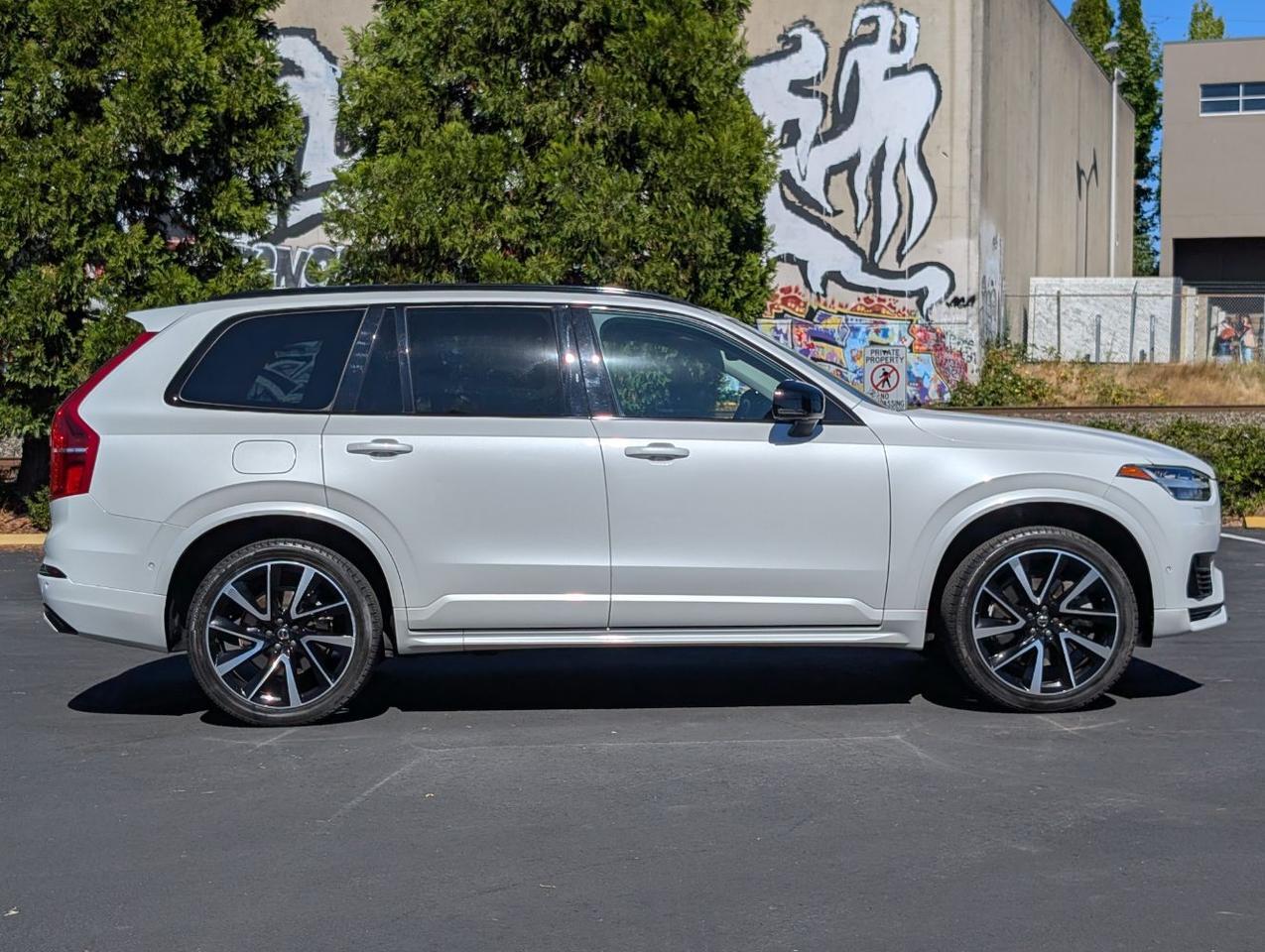2023 Volvo XC90 Recharge T8 PHEV Hybrid ULTIMATE | 455hp, Dark Theme, HK Premium Audio, Heated-Cooled Seats Portland OR