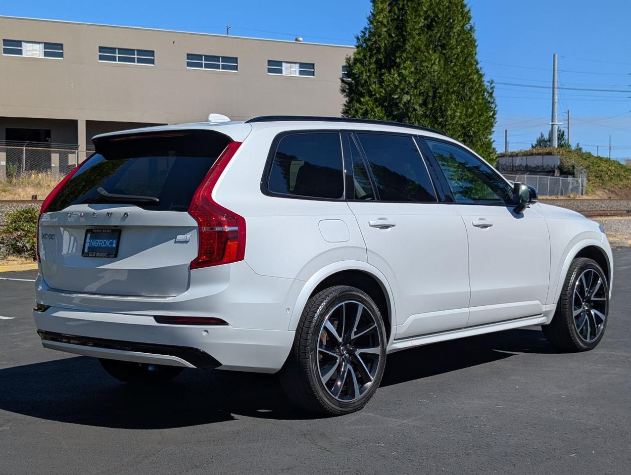 2023 Volvo XC90 Recharge T8 PHEV Hybrid ULTIMATE | 455hp, Dark Theme, HK Premium Audio, Heated-Cooled Seats Portland OR