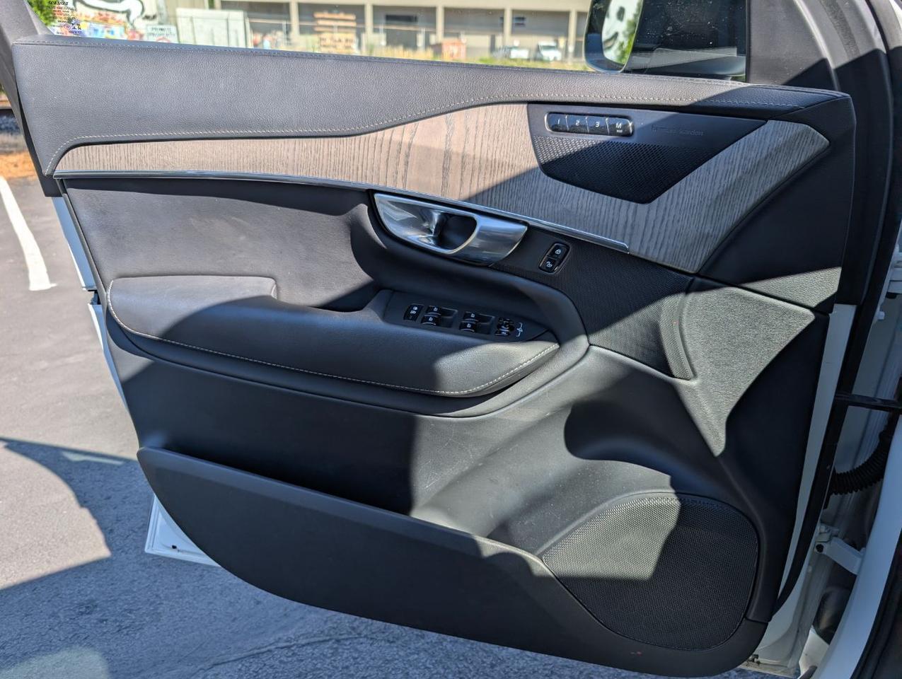 2023 Volvo XC90 Recharge T8 PHEV Hybrid ULTIMATE | 455hp, Dark Theme, HK Premium Audio, Heated-Cooled Seats Portland OR