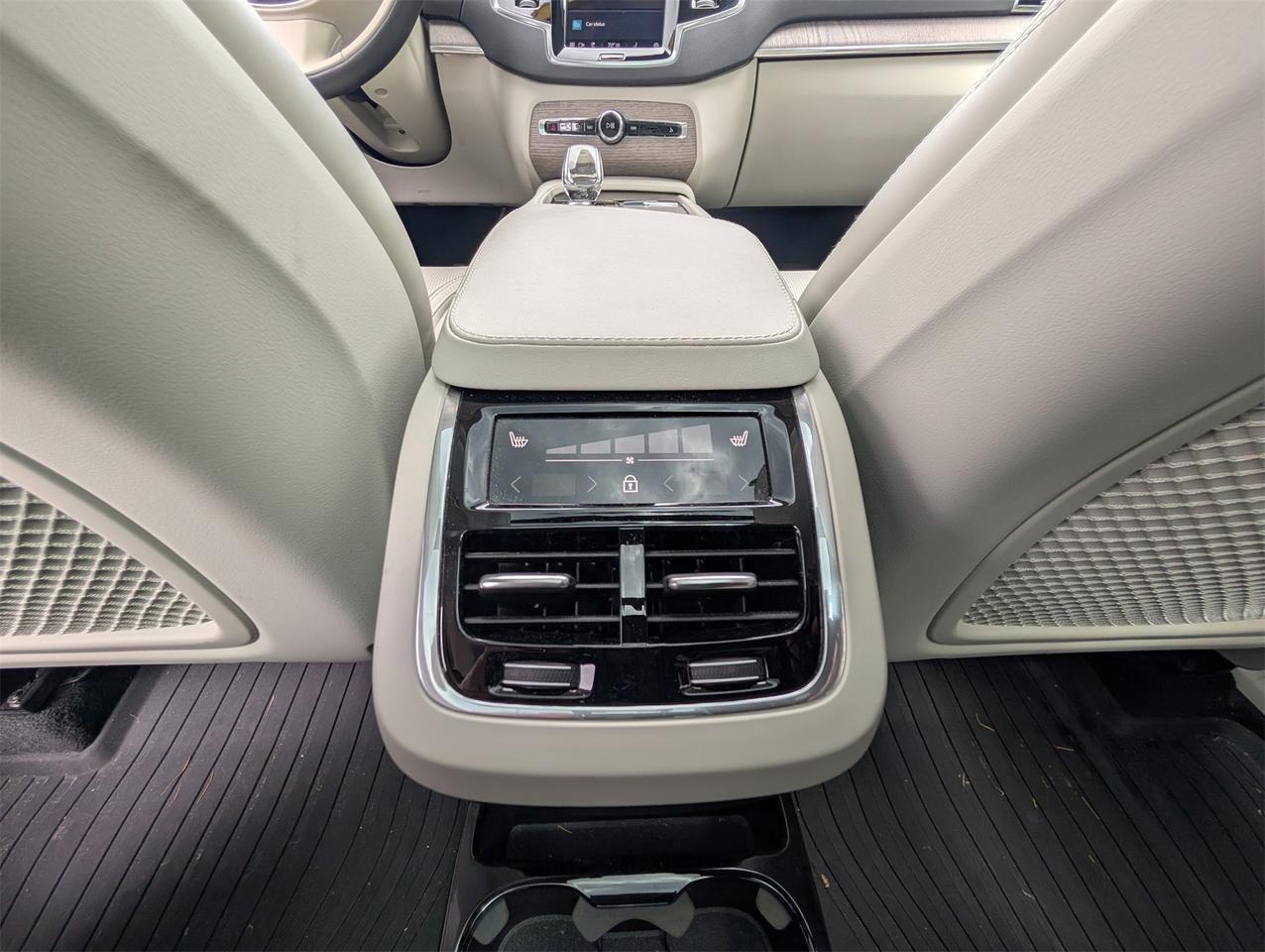 2023 Volvo XC90 Ultimate Hagerstown MD