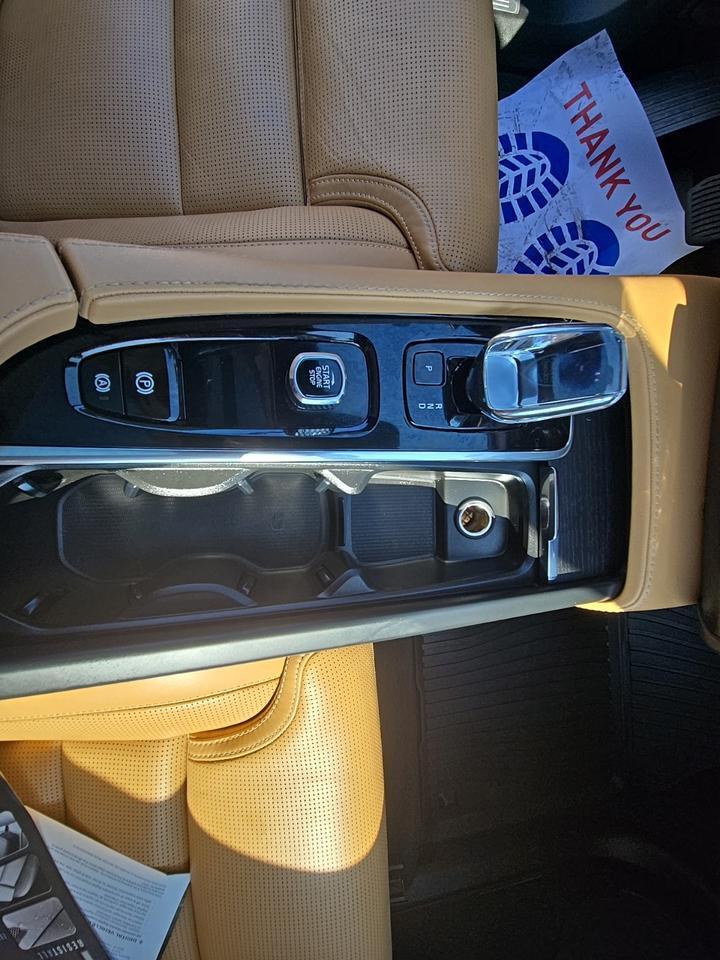 2023 Volvo XC90 Ultimate Glen Burnie MD