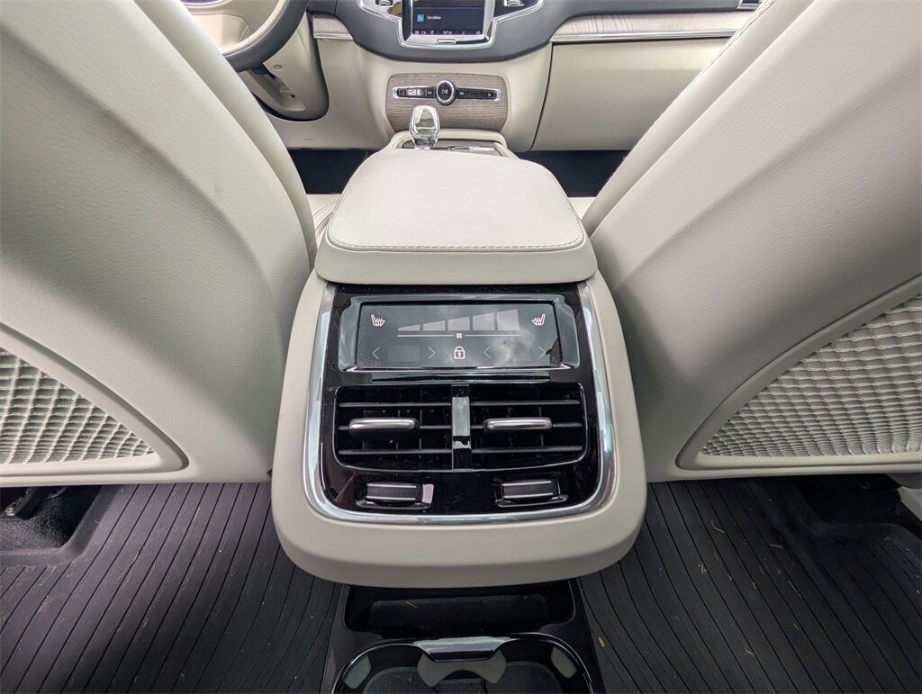 2023 Volvo XC90 Ultimate