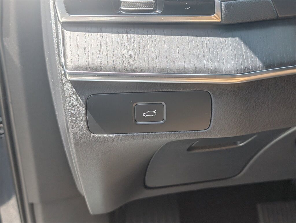 2023 Volvo XC90 Ultimate Hunt Valley MD