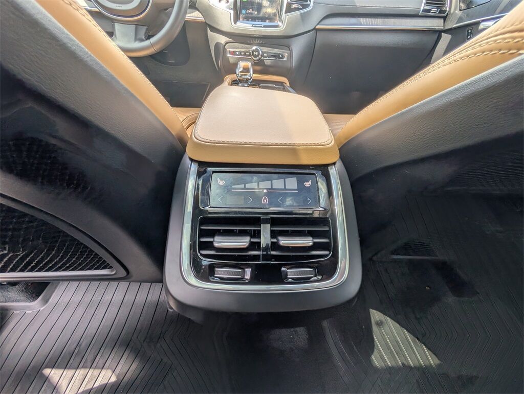 2023 Volvo XC90 Ultimate Hunt Valley MD
