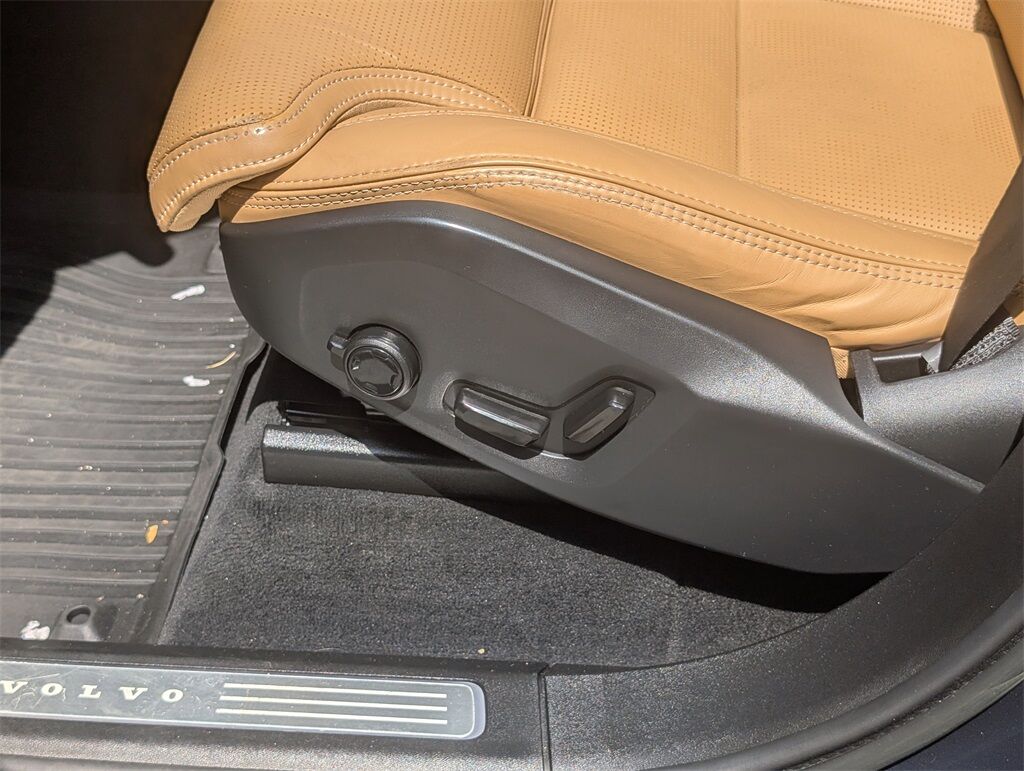 2023 Volvo XC90 Ultimate Hunt Valley MD