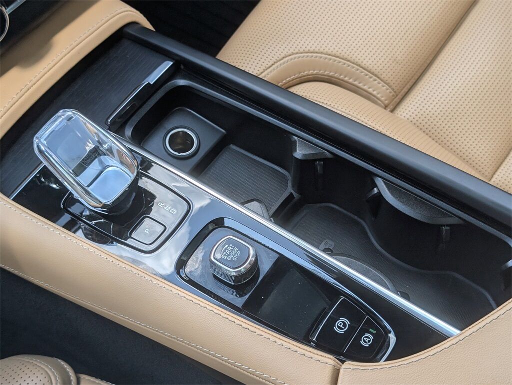 2023 Volvo XC90 Ultimate Hunt Valley MD