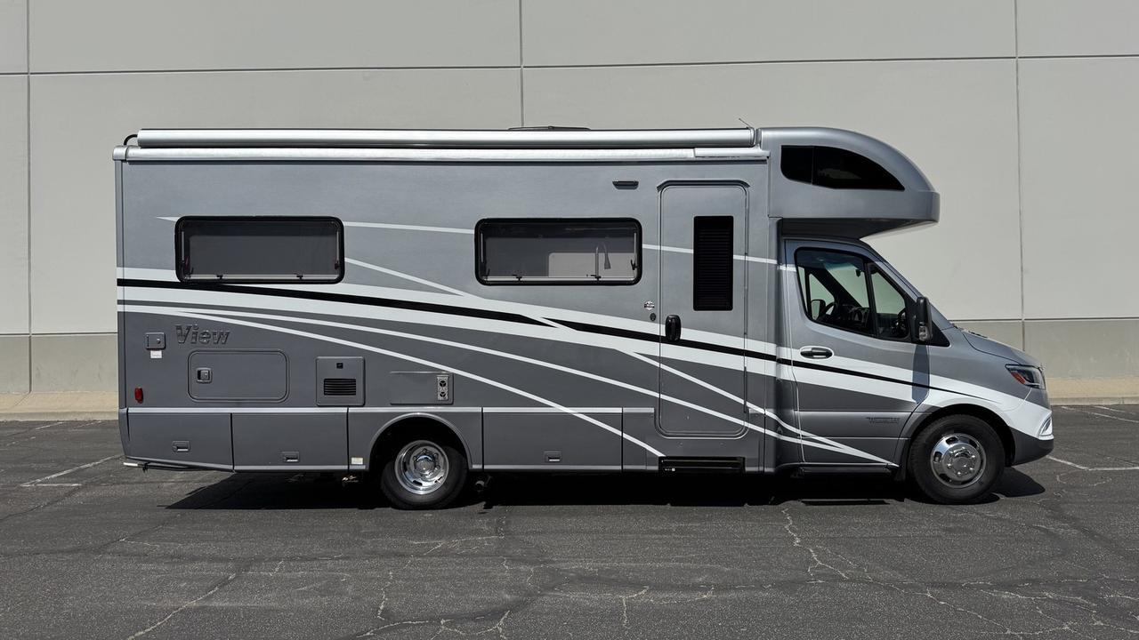 2023 Winnebago View 24J SLIDE OUT Anaheim Hills CA