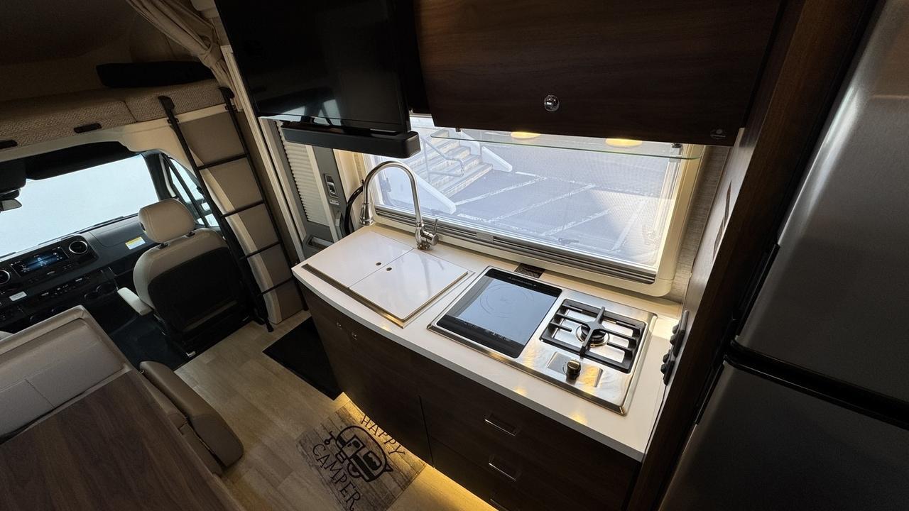 2023 Winnebago View 24J SLIDE OUT Anaheim Hills CA