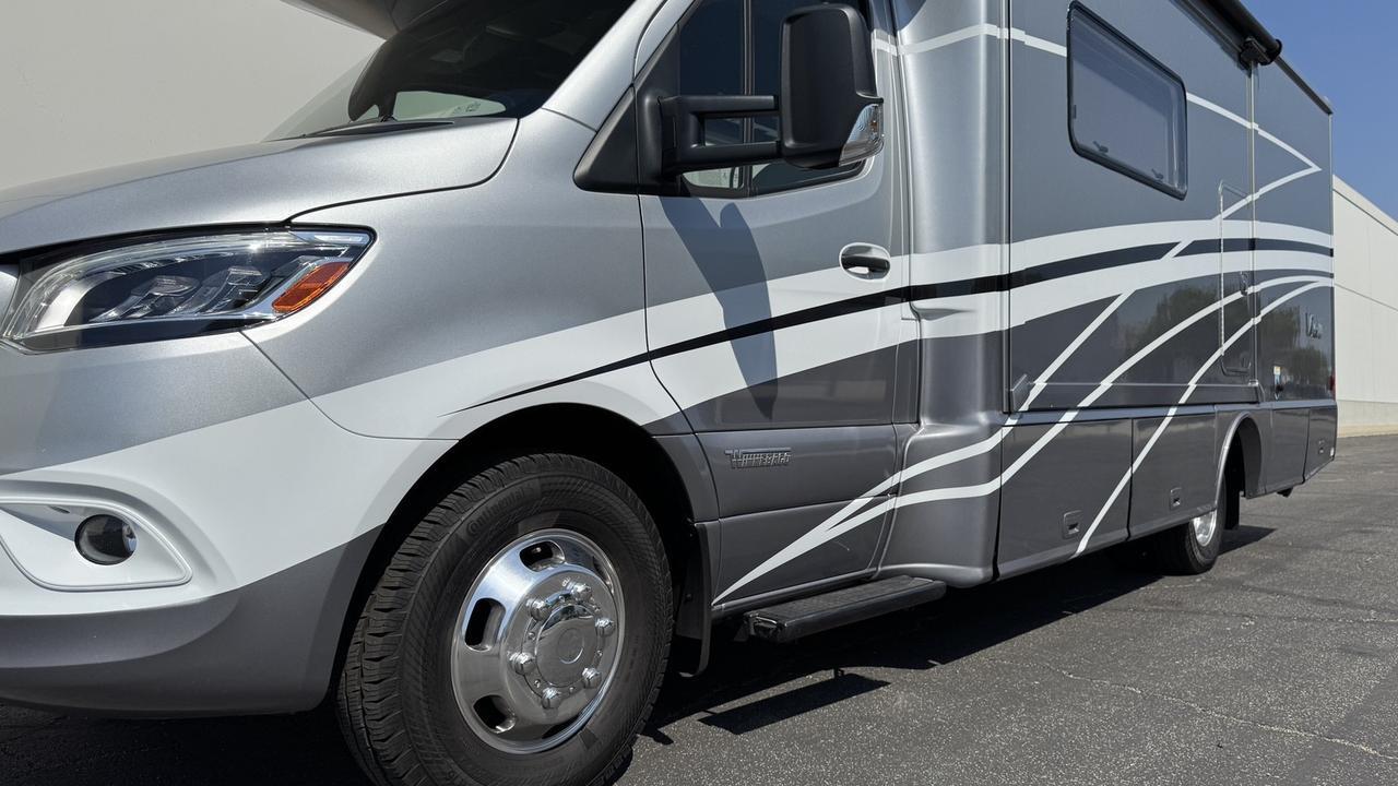 2023 Winnebago View 24J SLIDE OUT Anaheim Hills CA