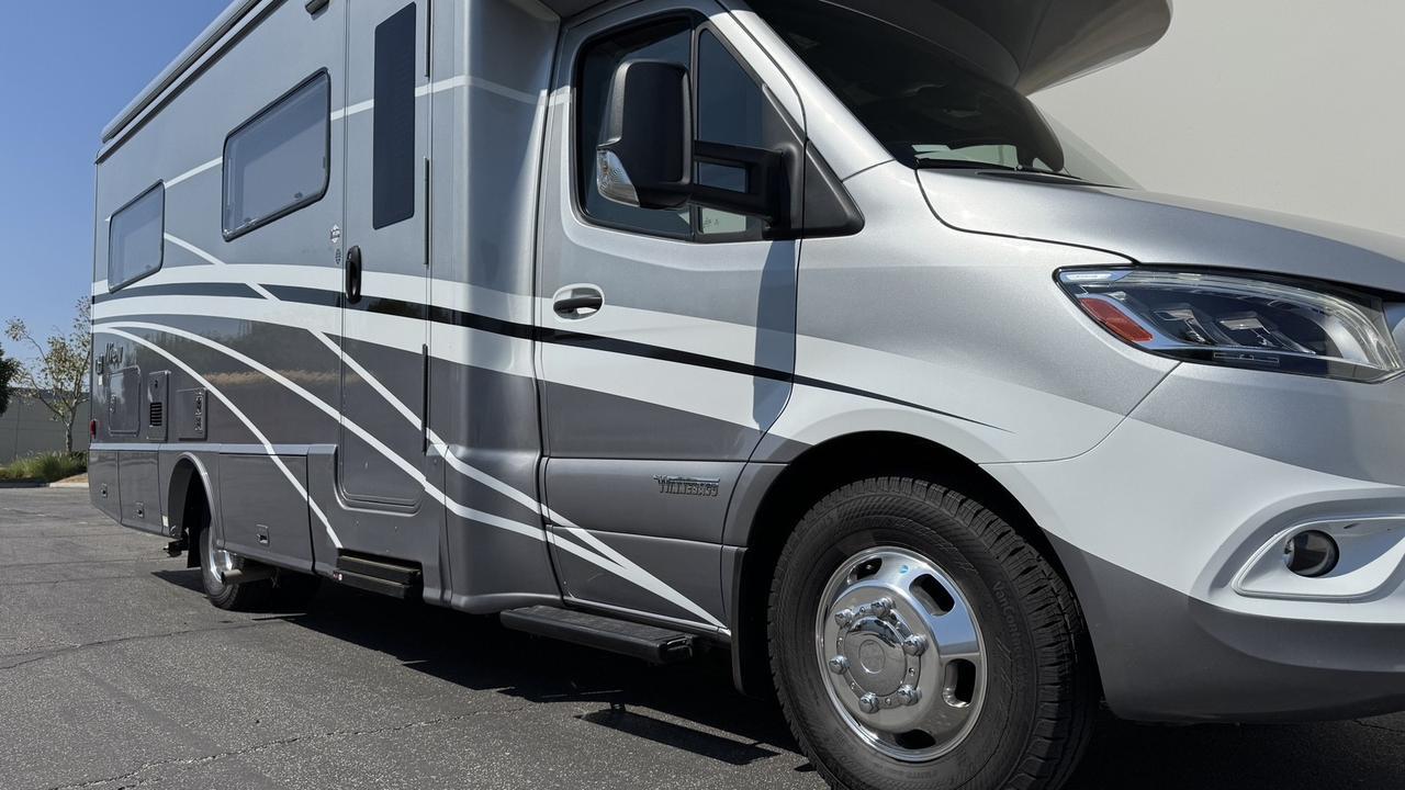 2023 Winnebago View 24J SLIDE OUT Anaheim Hills CA