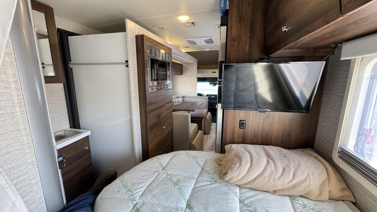 2023 Winnebago View 24J SLIDE OUT Anaheim Hills CA