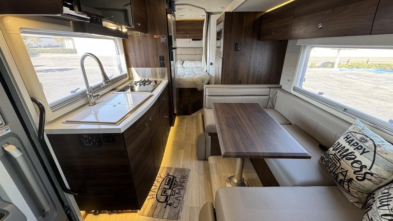 2023 Winnebago View 24J SLIDE OUT Anaheim Hills CA