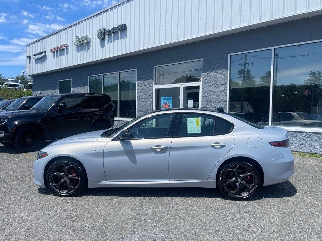 2024 Alfa Romeo Giulia Ti Orange MA