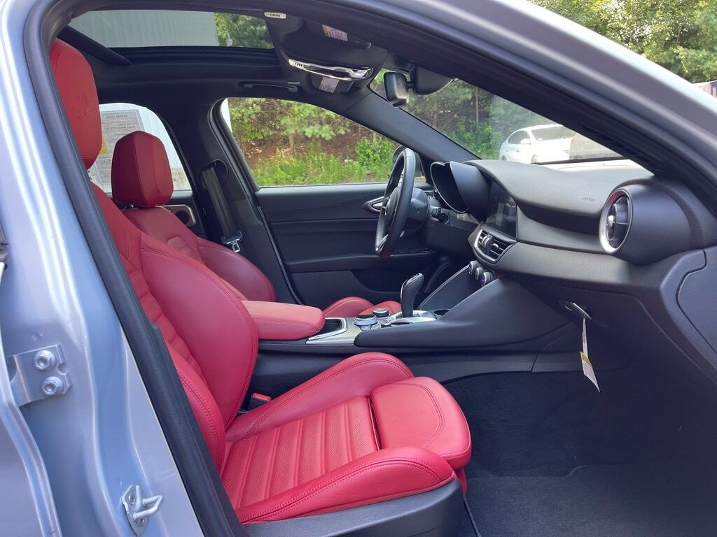 2024 Alfa Romeo Giulia Ti Orange MA