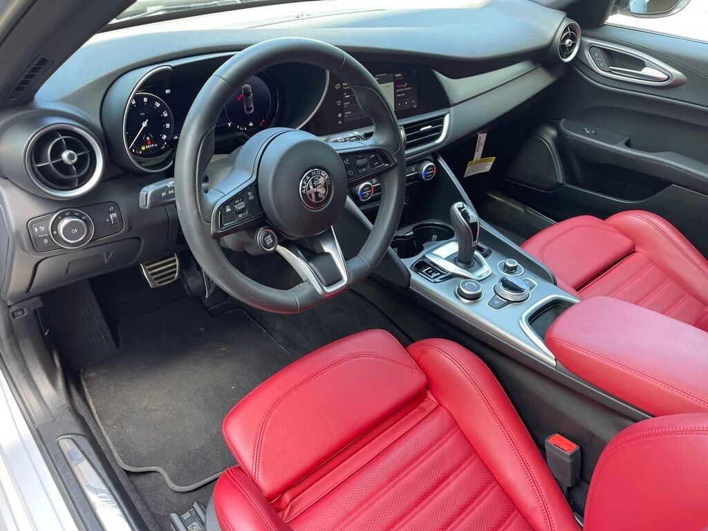 2024 Alfa Romeo Giulia Ti Orange MA