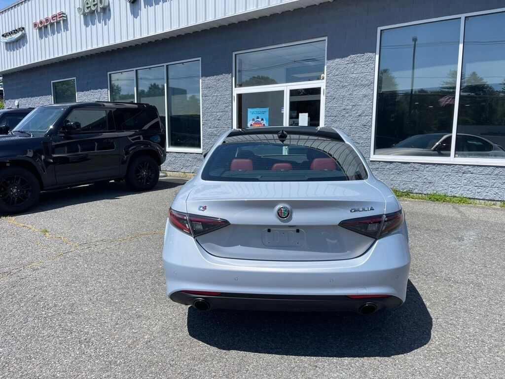 2024 Alfa Romeo Giulia Ti Orange MA