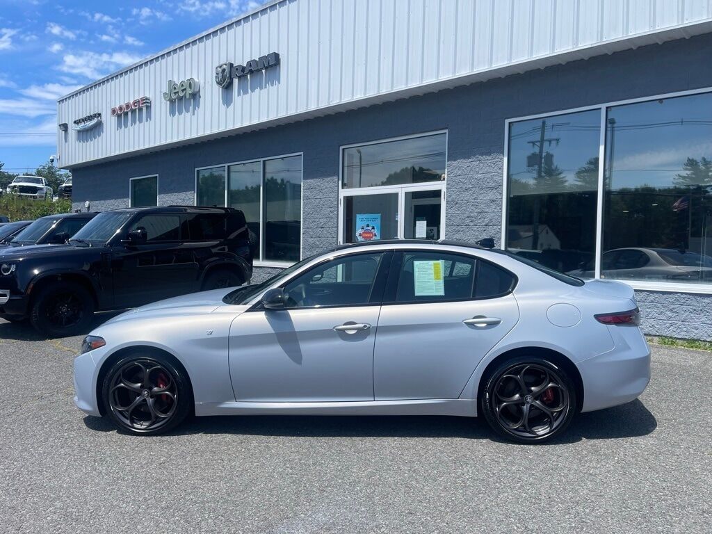 2024 Alfa Romeo Giulia Ti Orange MA