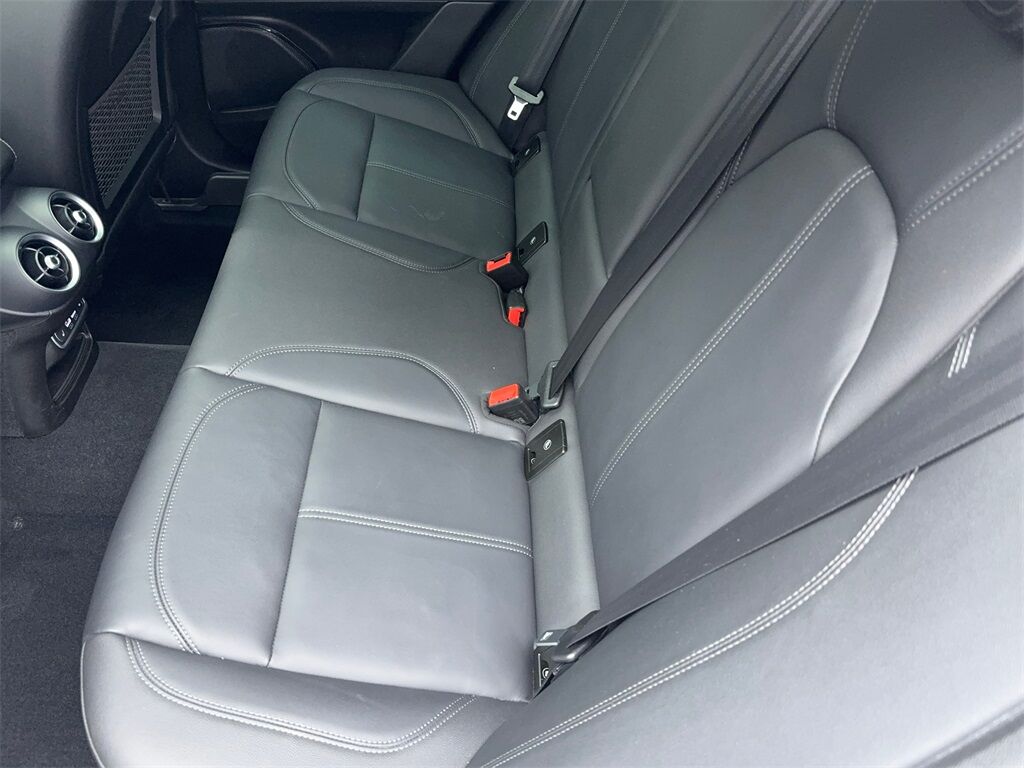 2024 Alfa Romeo Stelvio Sprint NAV,CAM,PANO,HTD STS,BLIND SPOT Plano TX