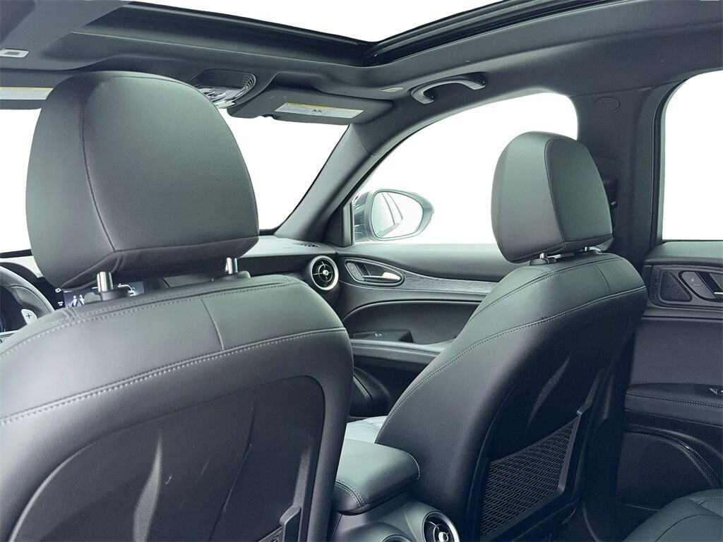 2024 Alfa Romeo Stelvio Sprint NAV,CAM,PANO,HTD STS,BLIND SPOT Plano TX