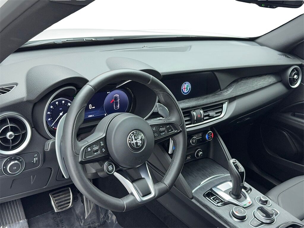 2024 Alfa Romeo Stelvio Sprint NAV,CAM,PANO,HTD STS,BLIND SPOT Plano TX