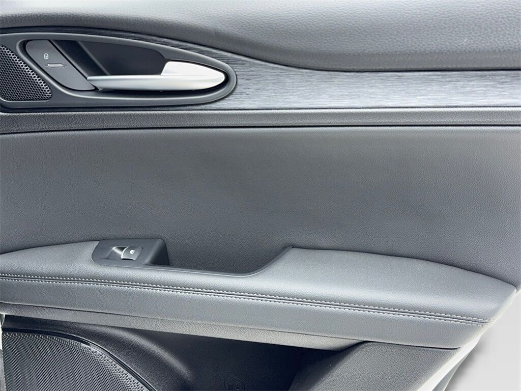 2024 Alfa Romeo Stelvio Sprint NAV,CAM,PANO,HTD STS,BLIND SPOT Plano TX