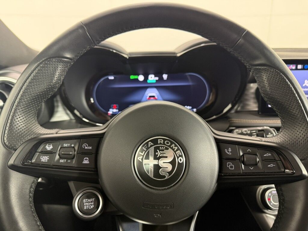 2024 Alfa Romeo Tonale Ti EAWD w/Power Moonroof Maumee OH