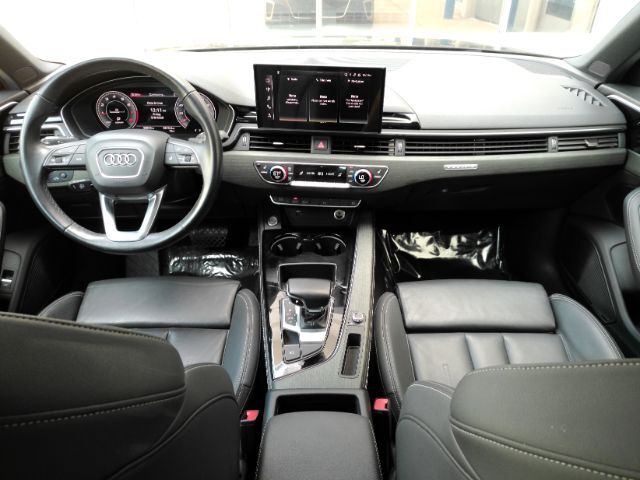 2024 Audi A4 Premium Plus 45 TFSI S line quattro S tronic