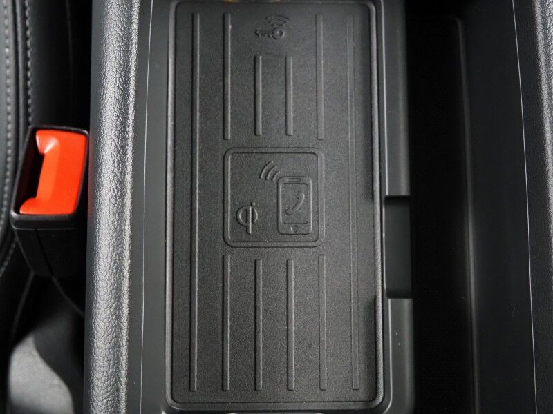 2024 Audi A4 S line Premium Plus 45 TFSI Quattro *NAVIGATION, VIRTUAL COCKPIT, ADAPTIVE CRUISE, SAFETY ALERTS, 360 VIEW CAMERAS, MOONROOF, LEATHER, HEATED SEATS/STEERING, ADVANCED KEY, BANG & OLUFSEN, WIRELESS CHARGING Round Rock TX