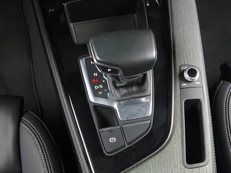 2024 Audi A4 S line Premium Plus 45 TFSI Quattro *NAVIGATION, VIRTUAL COCKPIT, ADAPTIVE CRUISE, SAFETY ALERTS, 360 VIEW CAMERAS, MOONROOF, LEATHER, HEATED SEATS/STEERING, ADVANCED KEY, BANG & OLUFSEN, WIRELESS CHARGING Round Rock TX