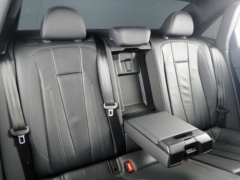 2024 Audi A4 S line Premium Plus 45 TFSI Quattro *NAVIGATION, VIRTUAL COCKPIT, ADAPTIVE CRUISE, SAFETY ALERTS, 360 VIEW CAMERAS, MOONROOF, LEATHER, HEATED SEATS/STEERING, ADVANCED KEY, BANG & OLUFSEN, WIRELESS CHARGING Round Rock TX