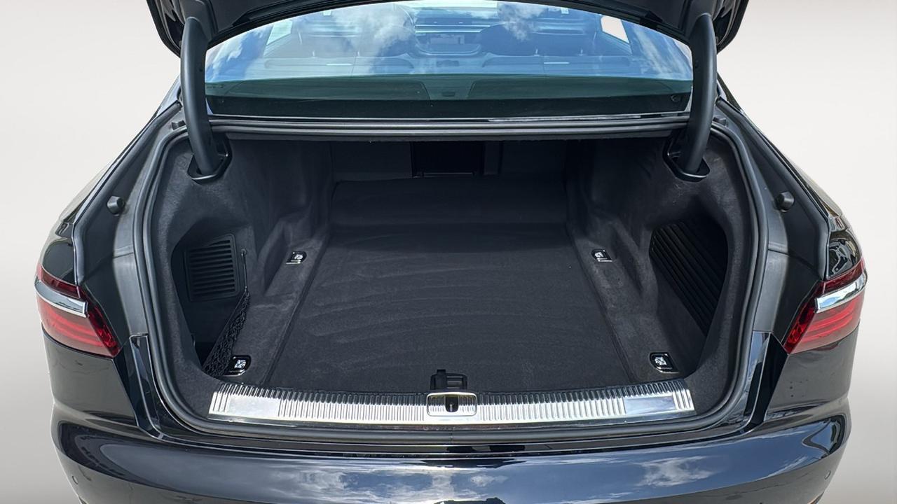 2024 Audi A8  Selma TX
