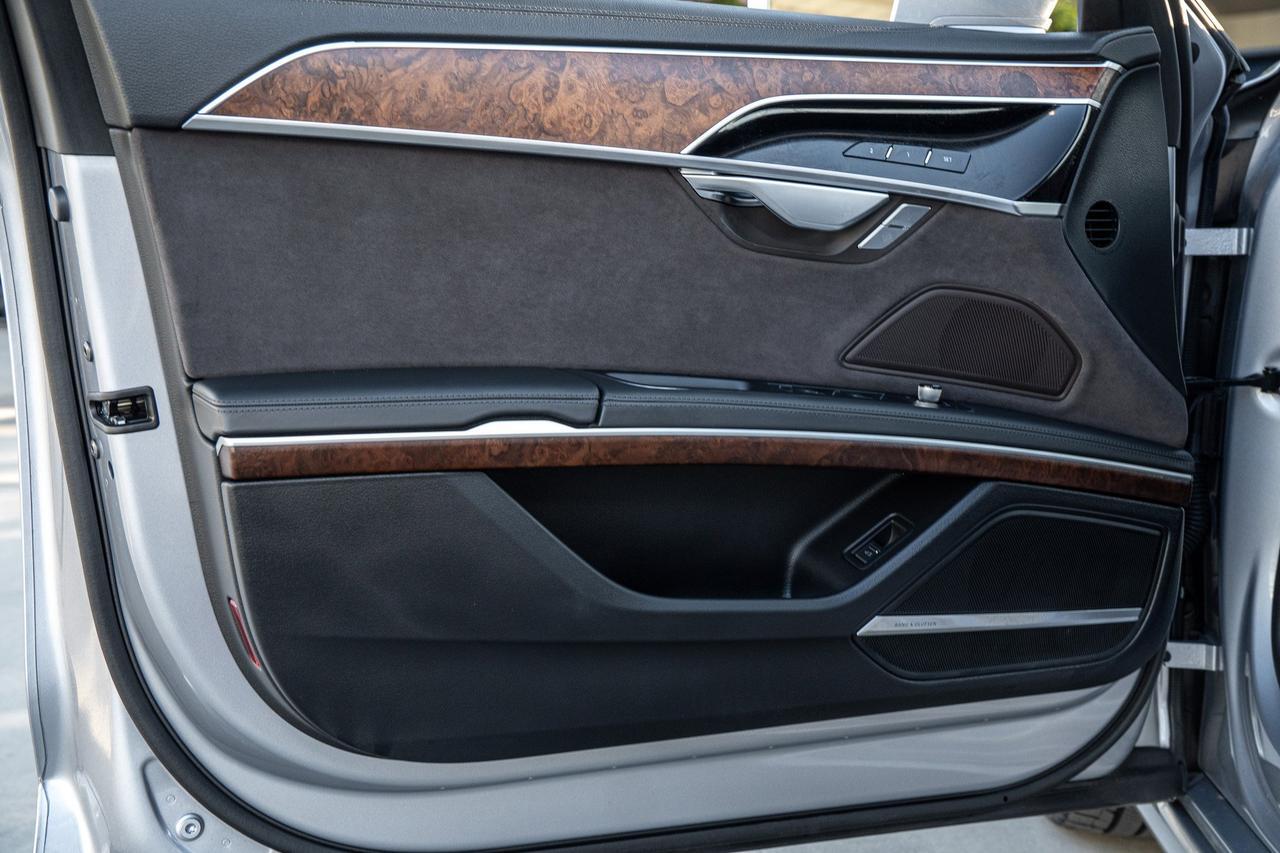 2024 Audi A8  Selma TX