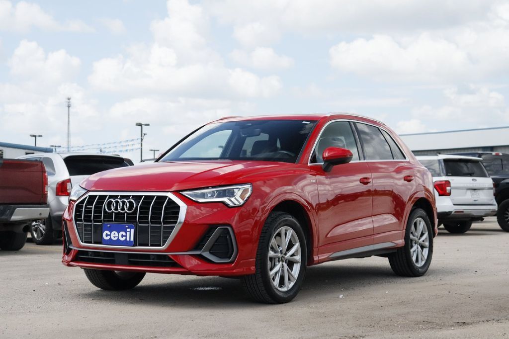 2024 Audi Q3 Premium