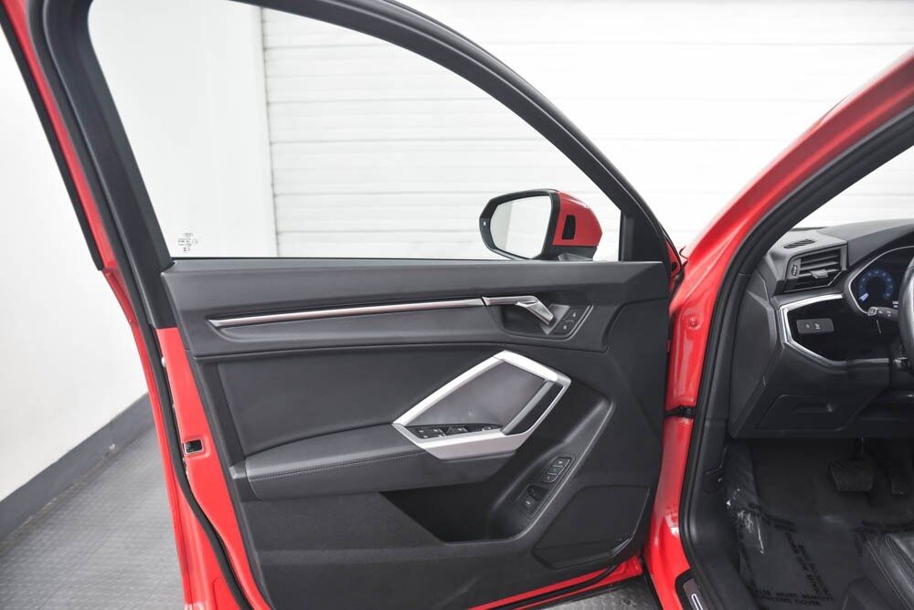 2024 Audi Q3 Premium Akron OH