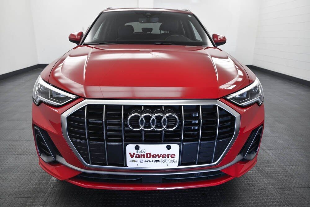 2024 Audi Q3 Premium Akron OH