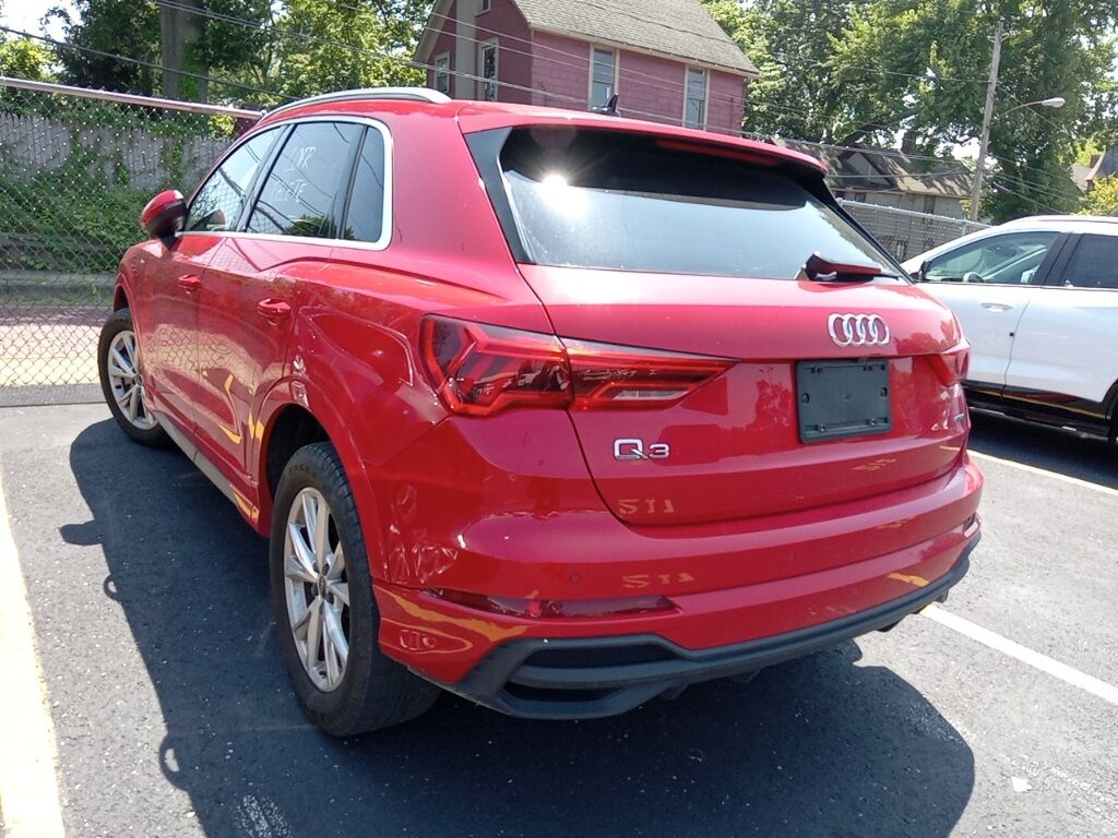 2024 Audi Q3 Premium Akron OH