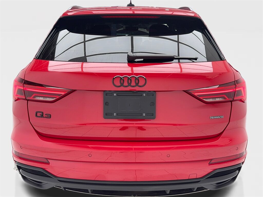 2024 Audi Q3 Premium Plus CAM,PANO,HTD STS,BLIND SPOT,20&quot; WLS Plano TX