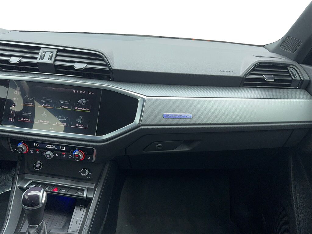 2024 Audi Q3 Premium Plus CAM,PANO,HTD STS,BLIND SPOT,20&quot; WLS Plano TX