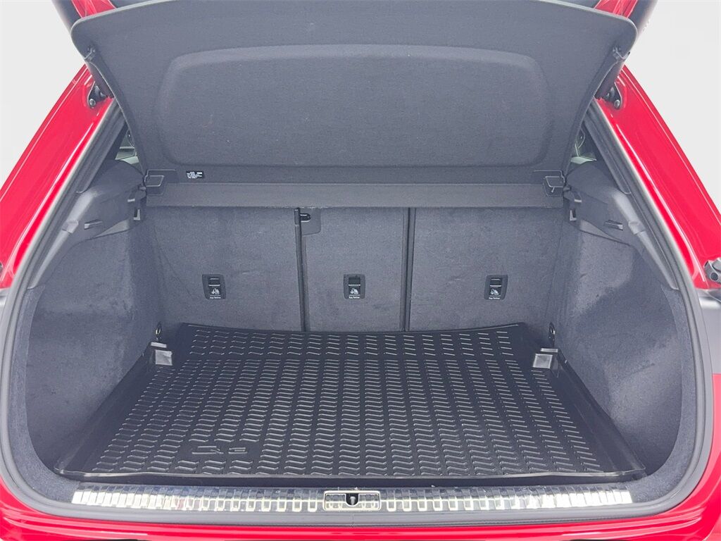 2024 Audi Q3 Premium Plus CAM,PANO,HTD STS,BLIND SPOT,20&quot; WLS Plano TX
