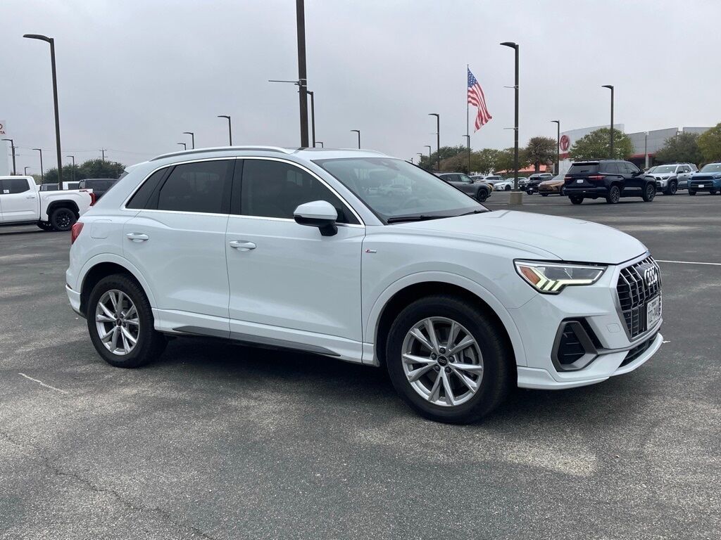 2024 Audi Q3 Premium
