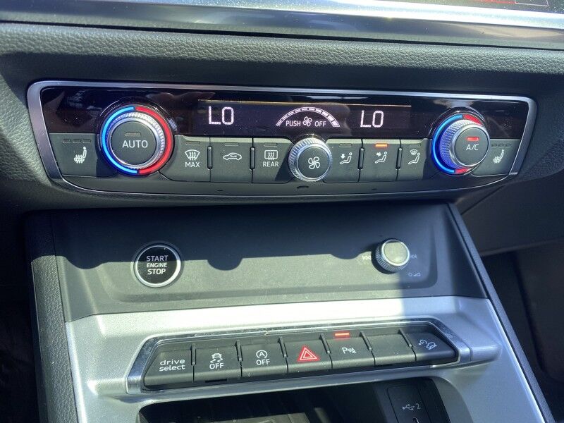 2024 Audi Q3 S line Premium