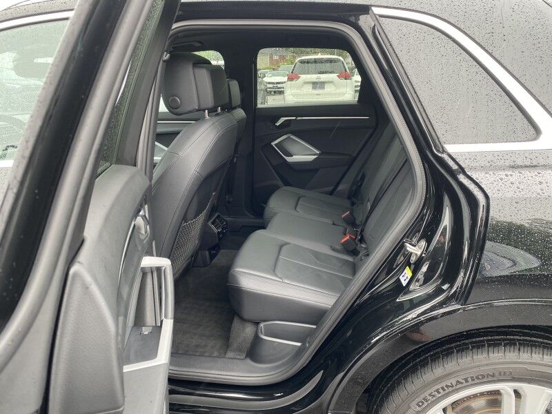 2024 Audi Q3 S line Premium Bristol  PA