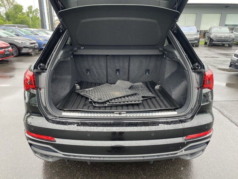 2024 Audi Q3 S line Premium Bristol  PA