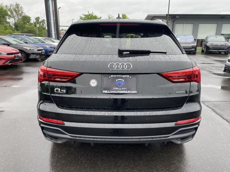 2024 Audi Q3 S line Premium Bristol  PA