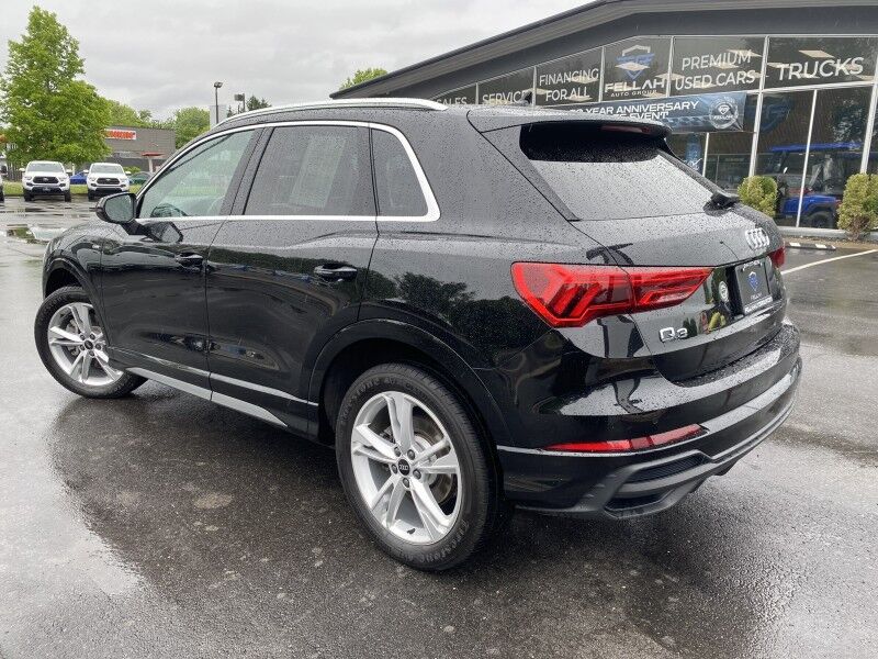 2024 Audi Q3 S line Premium
